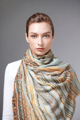 WHITE PALACE PURE WOOL SCARF