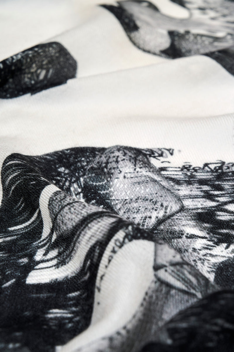 DANCING SHADOWS ICON PURE WOOL SCARF